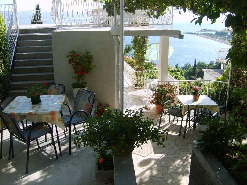 Apartment In Omis With Sea View, Balcony, Air Conditioning, Wi-Fi Exterior photo